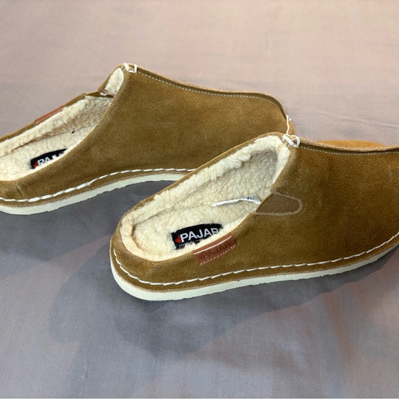 Pajar Men's Brown Suede Slip-On Loafers Men’s 6/Women’s 8 NWOT - Picture 2 of 6